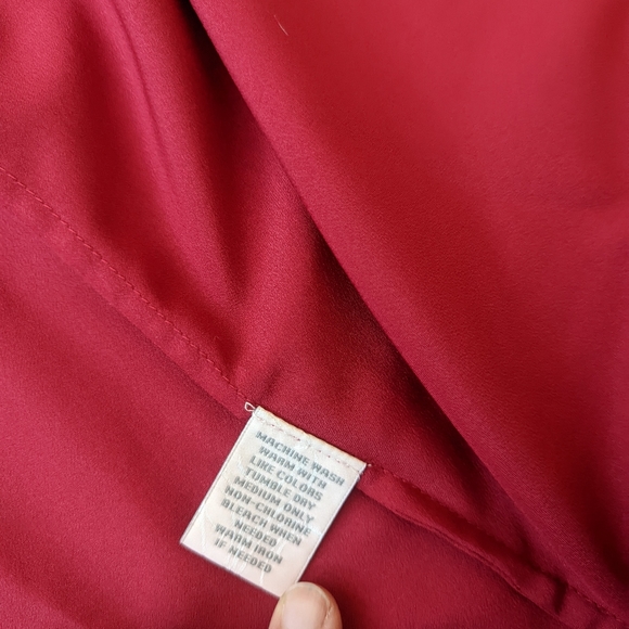 Cabernet red satin long robe large - Picture 3 of 5